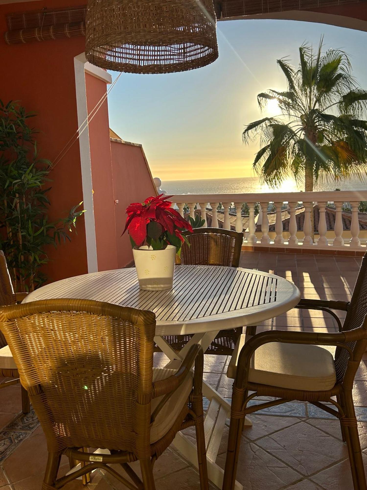 Playa Del Duque-amazing Views 2 Bedroom