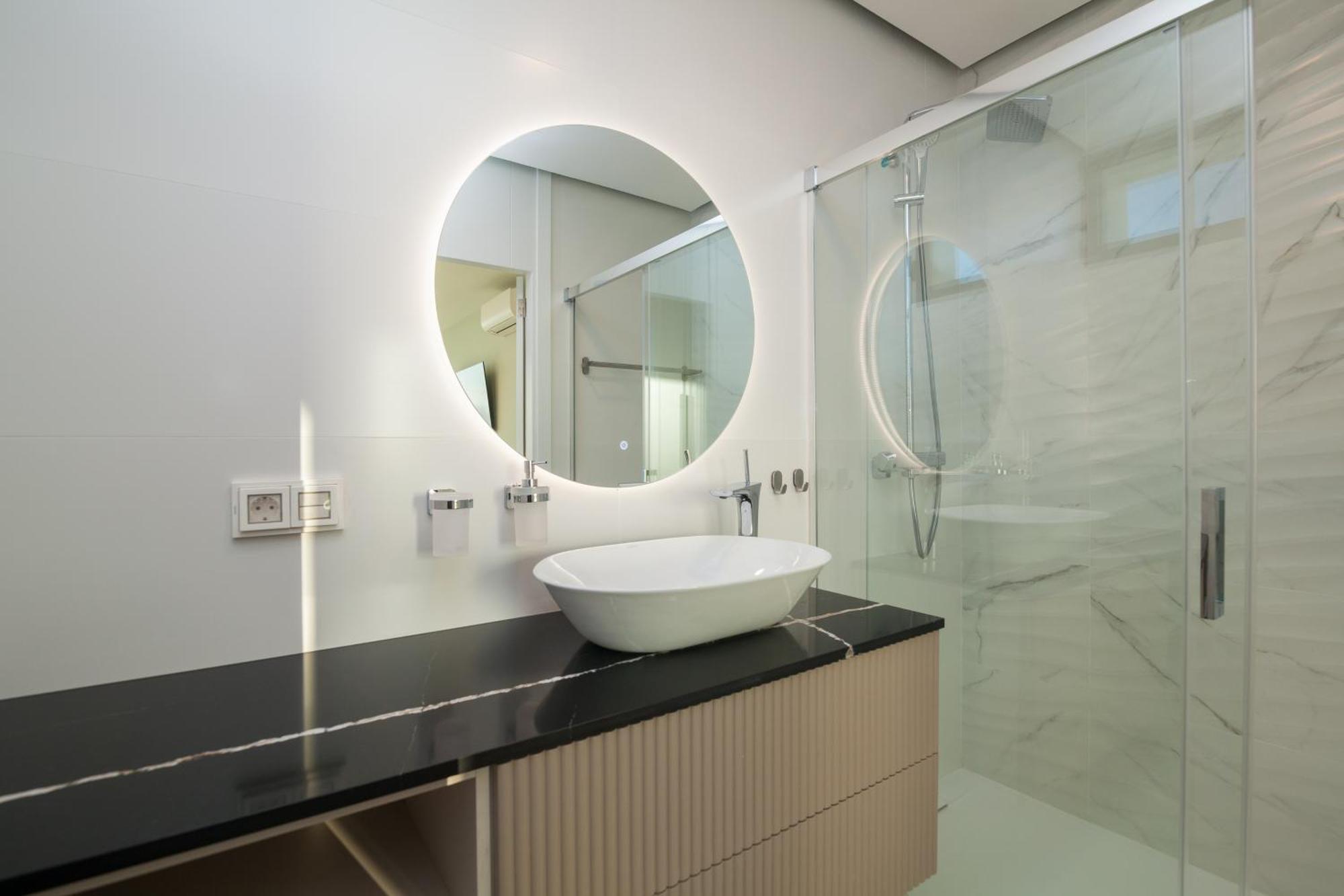 200m New E With Priv/heated Pool, Ocean View. Costa Adeje (Tenerife)
