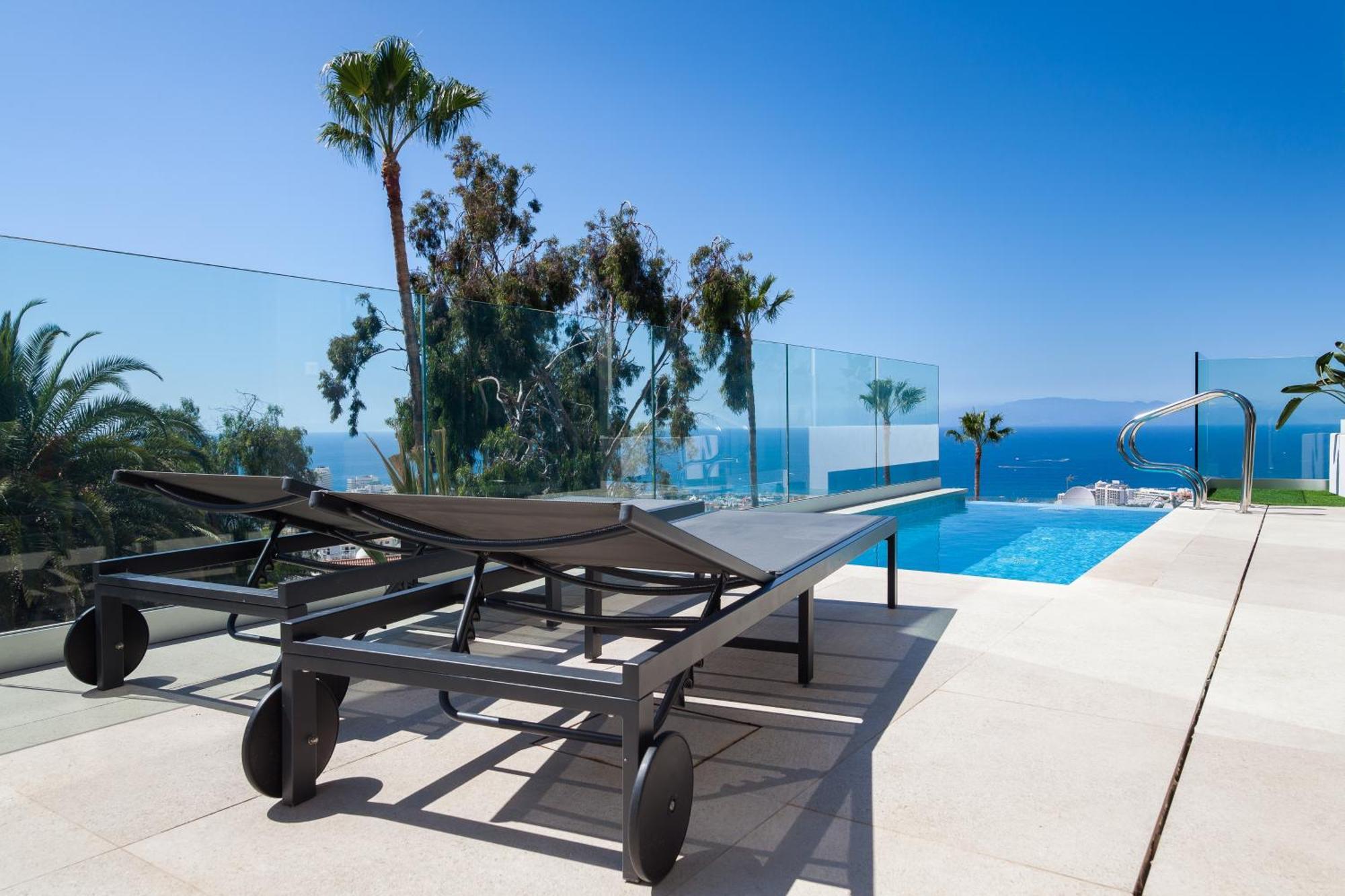 200m² New F With Private, Heated Pool And Amazing Ocean View. Costa Adeje (Tenerife)