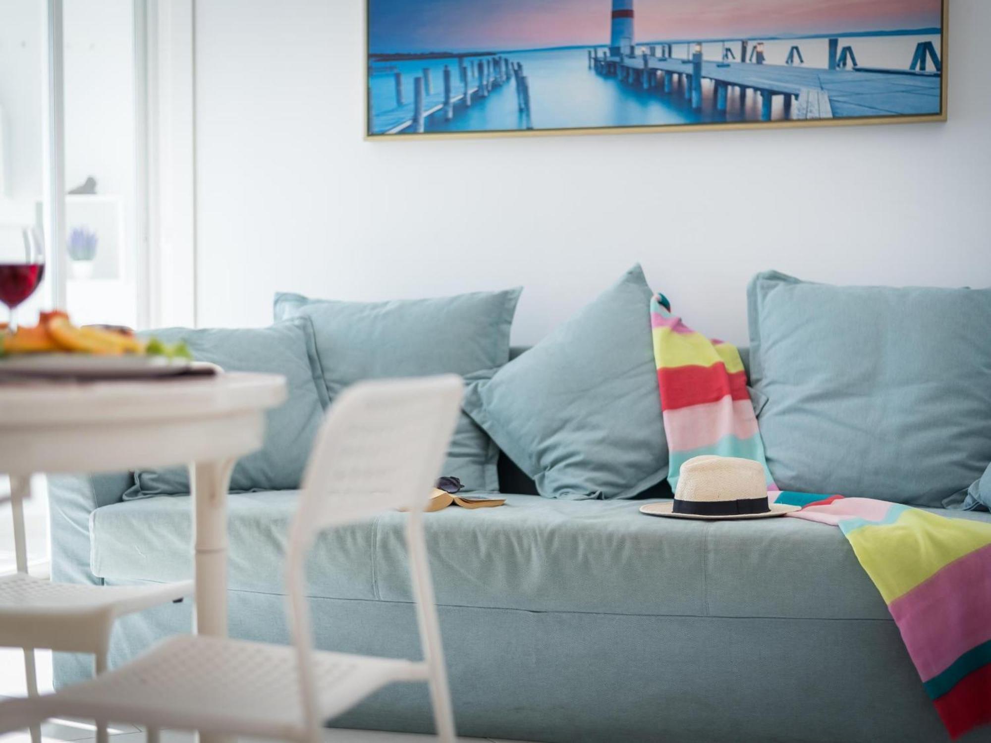 8d. Modern Flat In Americas Playa de las Americas (Tenerife)