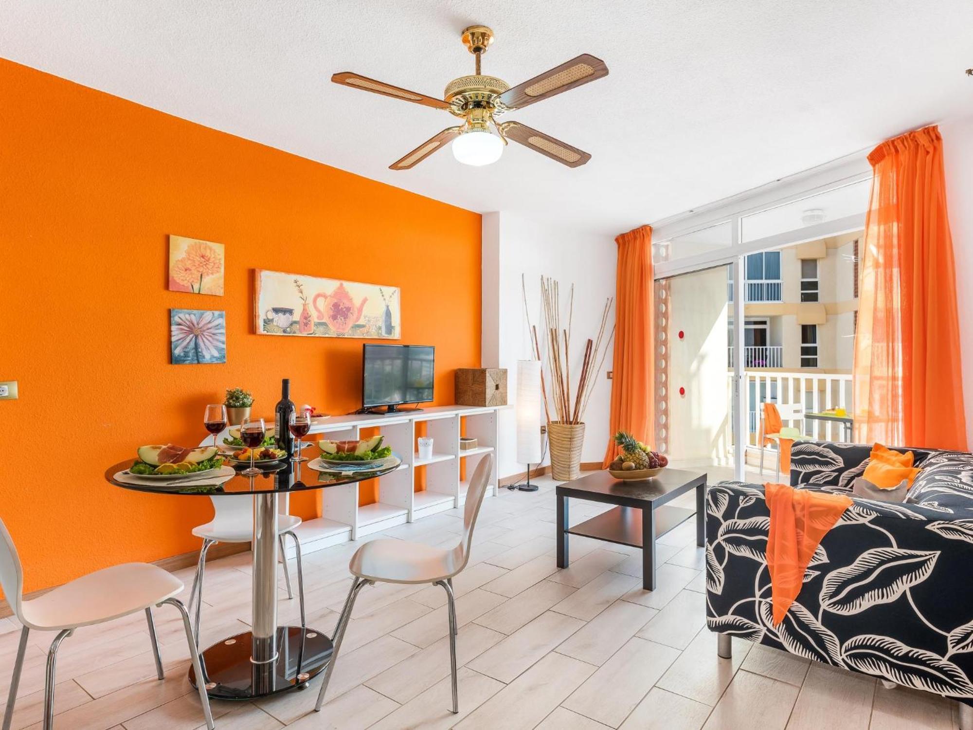 Apartment 12. Comfortable In Americas Playa de las Americas (Tenerife)