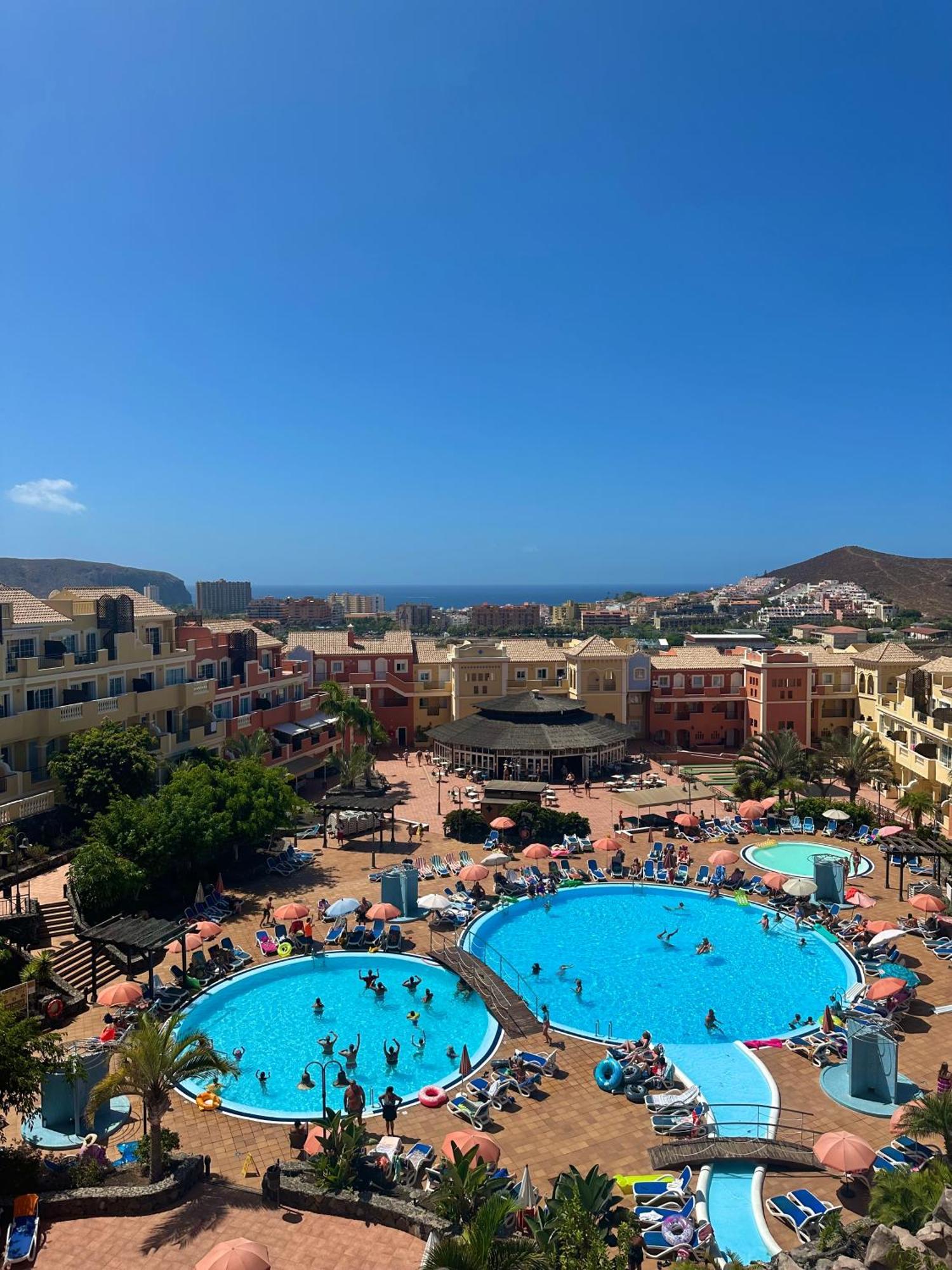 Sunset & Heated Pool Apartamento