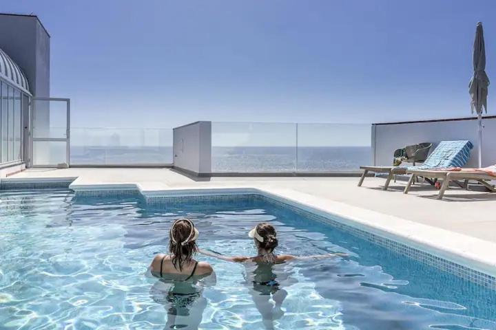 Taucho - * Puerto de Santiago (Tenerife)