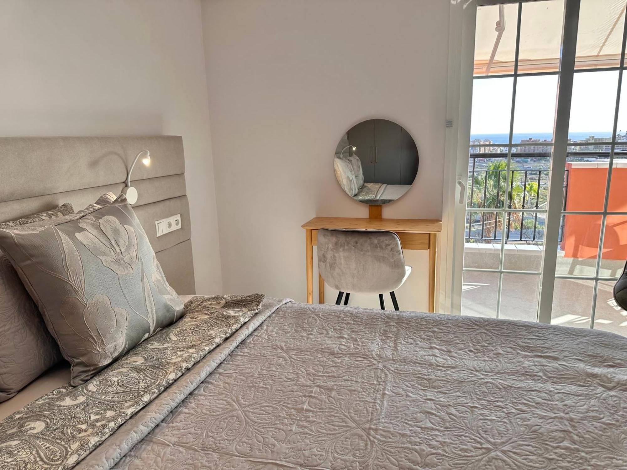 Sunset 3 & Heated Pool Apartment