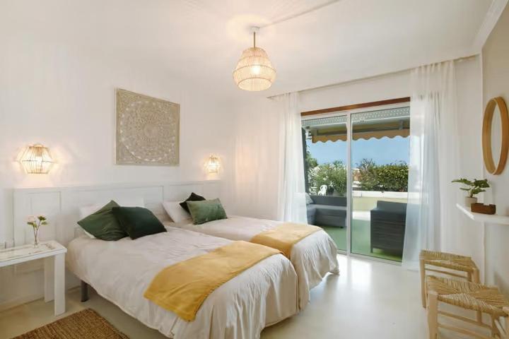 House Experience Violeta *
