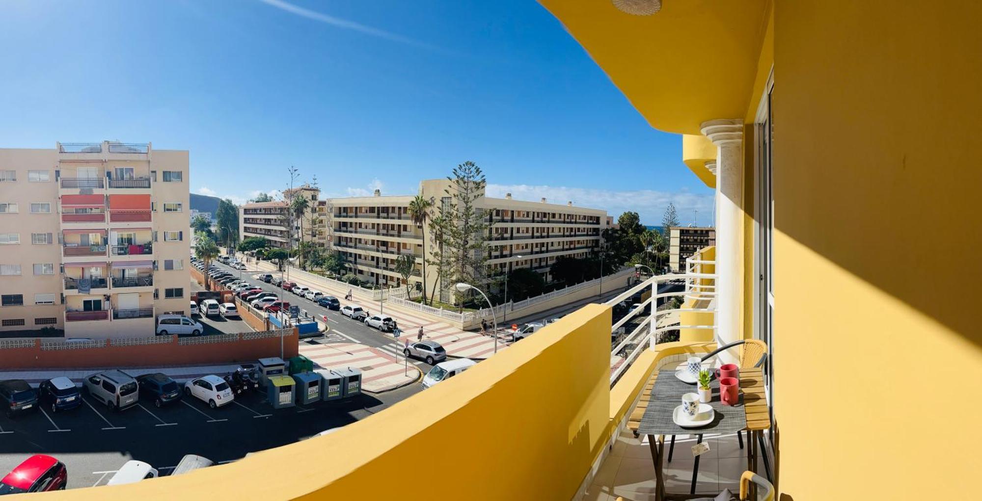 Linares - Playa De Cristianos 2 Bed Appartement *
