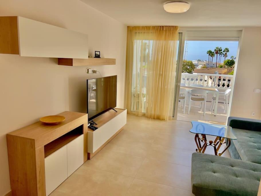 Sunny On The Paradise Coast. Apartamento *