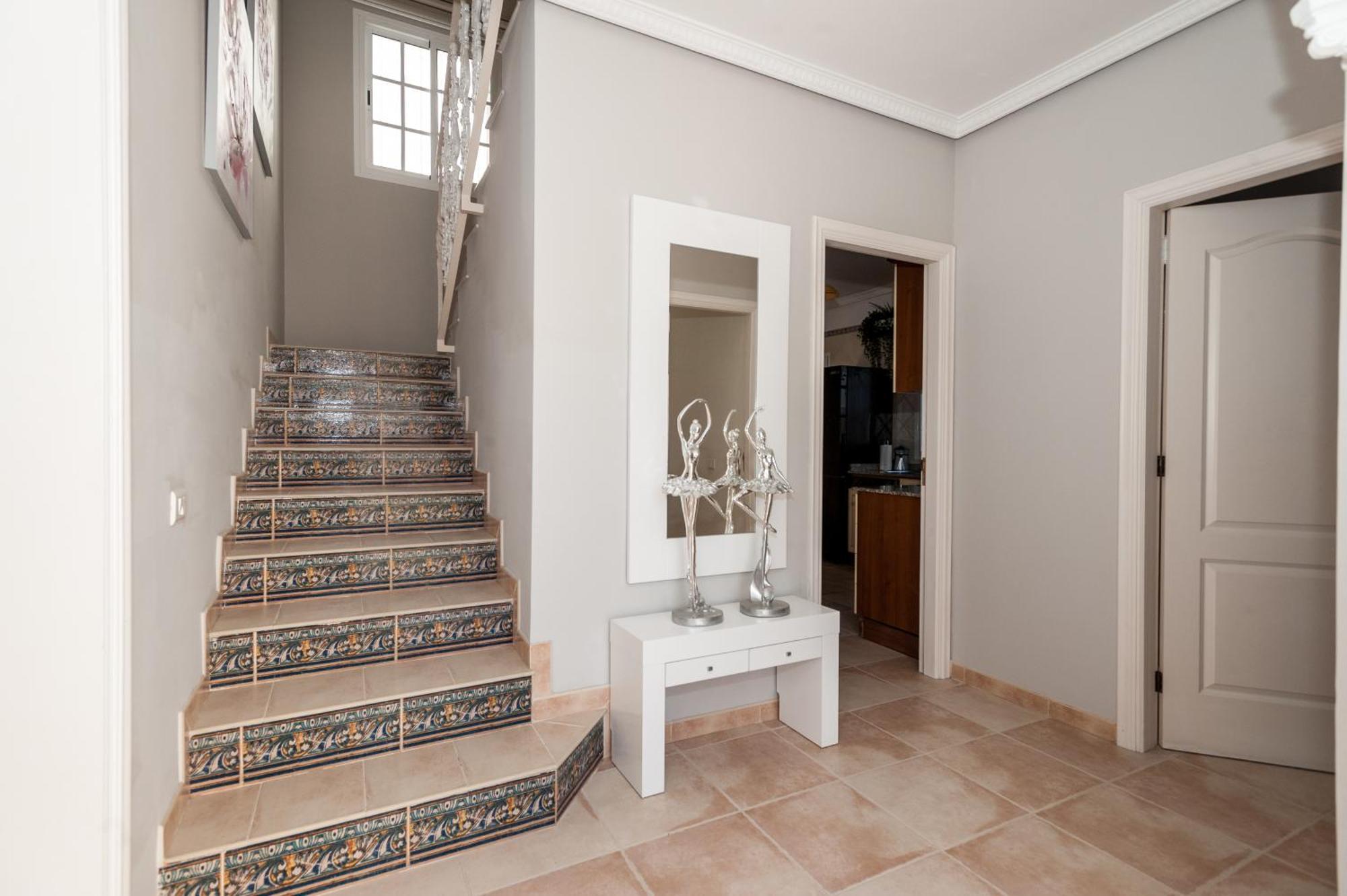 Vanesa Luxury Private With A Heated Pool, 4 Bedrooms And 4 Bathrooms Villa *