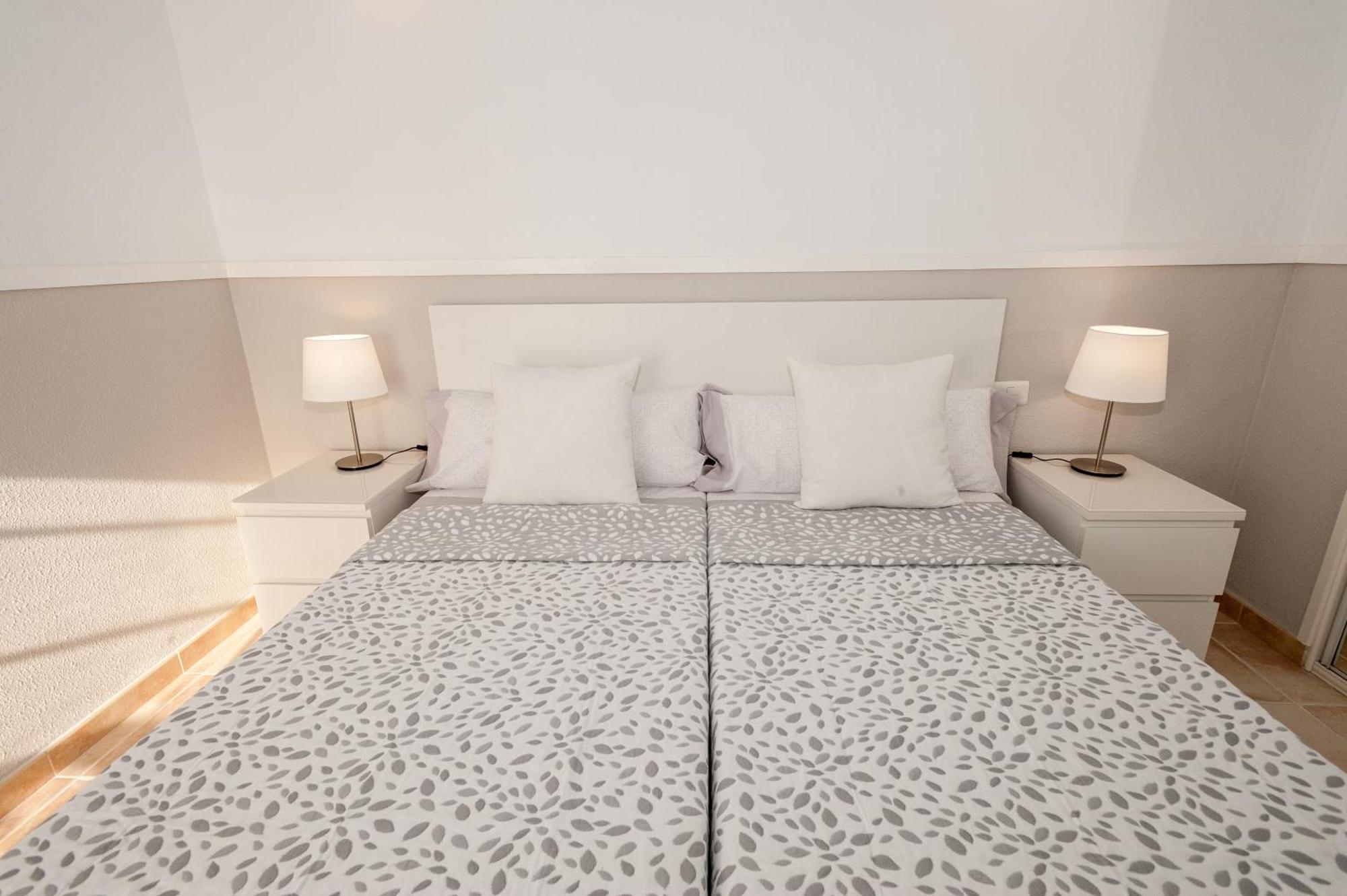 Vanesa Luxury Private With A Heated Pool, 4 Bedrooms And 4 Bathrooms Villa