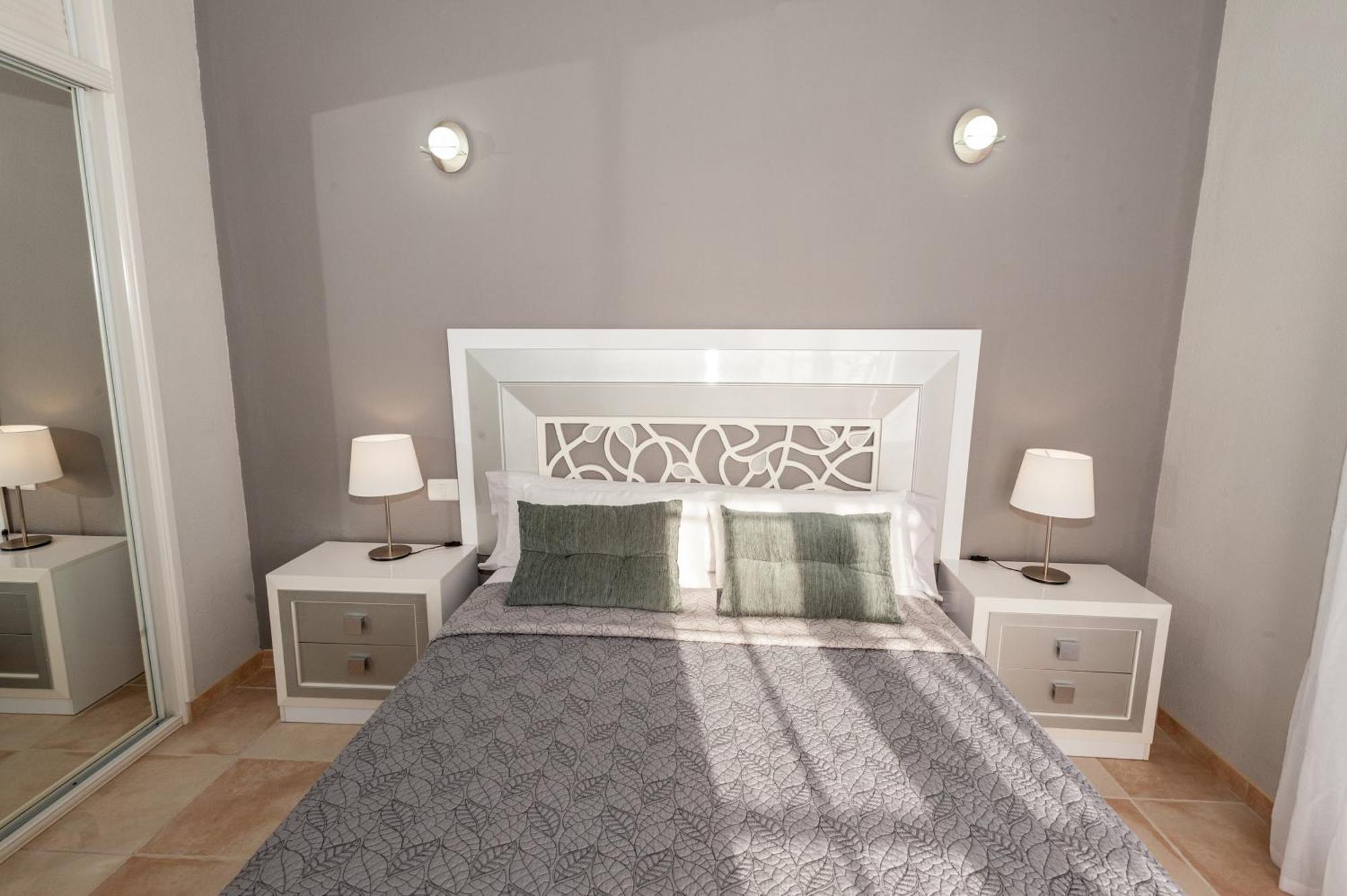 Vanesa Luxury Private With A Heated Pool, 4 Bedrooms And 4 Bathrooms