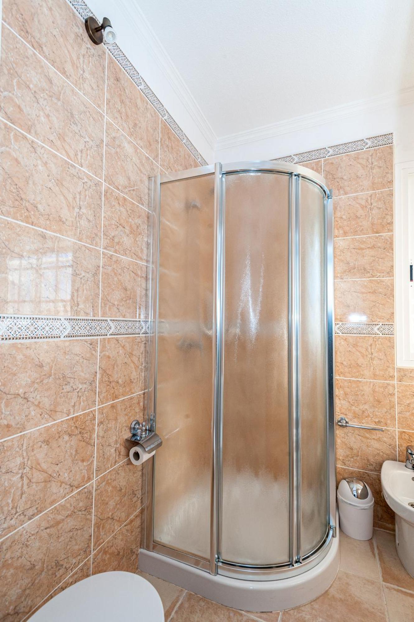Vanesa Luxury Private With A Heated Pool, 4 Bedrooms And 4 Bathrooms *