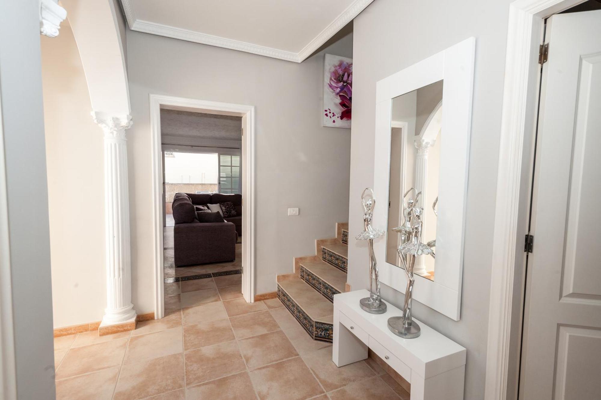 Vanesa Luxury Private With A Heated Pool, 4 Bedrooms And 4 Bathrooms