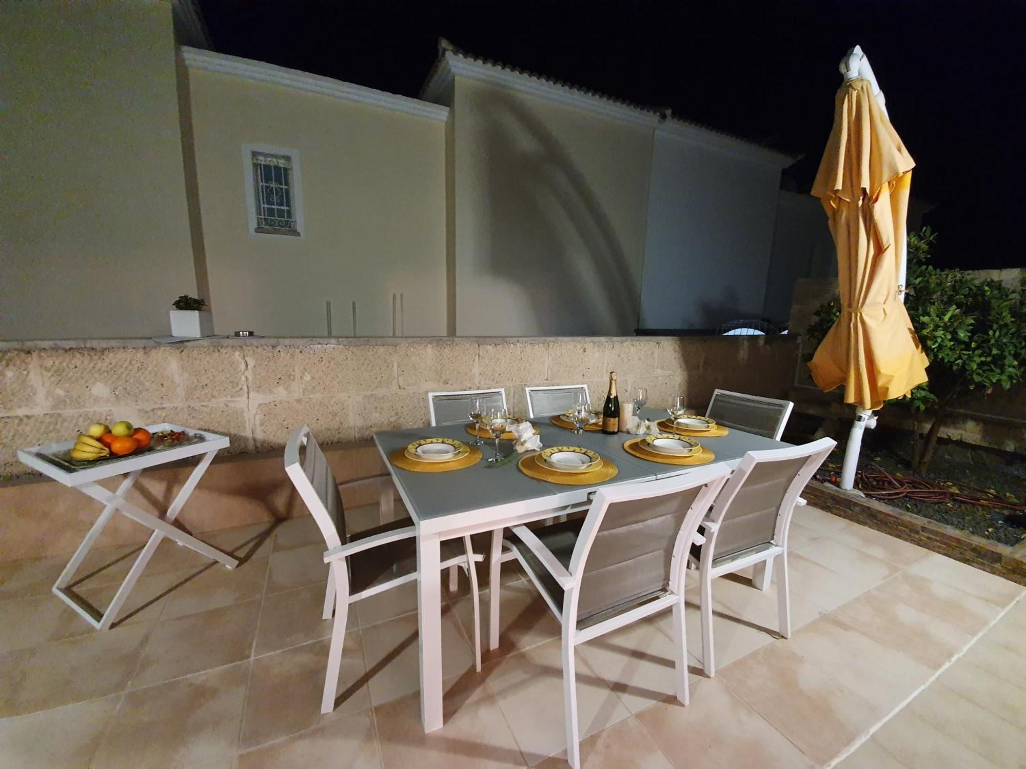 Vanesa Luxury Private With A Heated Pool, 4 Bedrooms And 4 Bathrooms Villa *