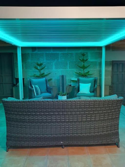Villa Vanesa Luxury Private With A Heated Pool, 4 Bedrooms And 4 Bathrooms Costa Adeje (Tenerife)