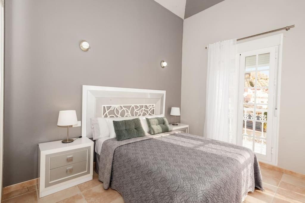 Vanesa Luxury Private With A Heated Pool, 4 Bedrooms And 4 Bathrooms