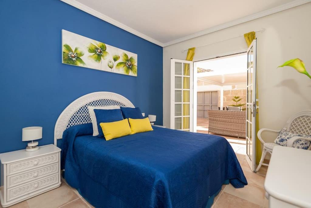 Villa Vanesa Luxury Private With A Heated Pool, 4 Bedrooms And 4 Bathrooms