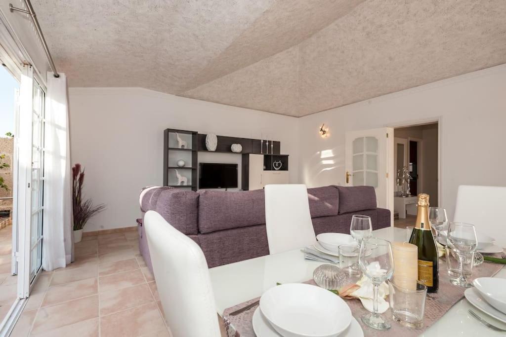 Vanesa Luxury Private With A Heated Pool, 4 Bedrooms And 4 Bathrooms *