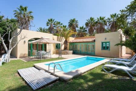 St Tropez Heated Pool *