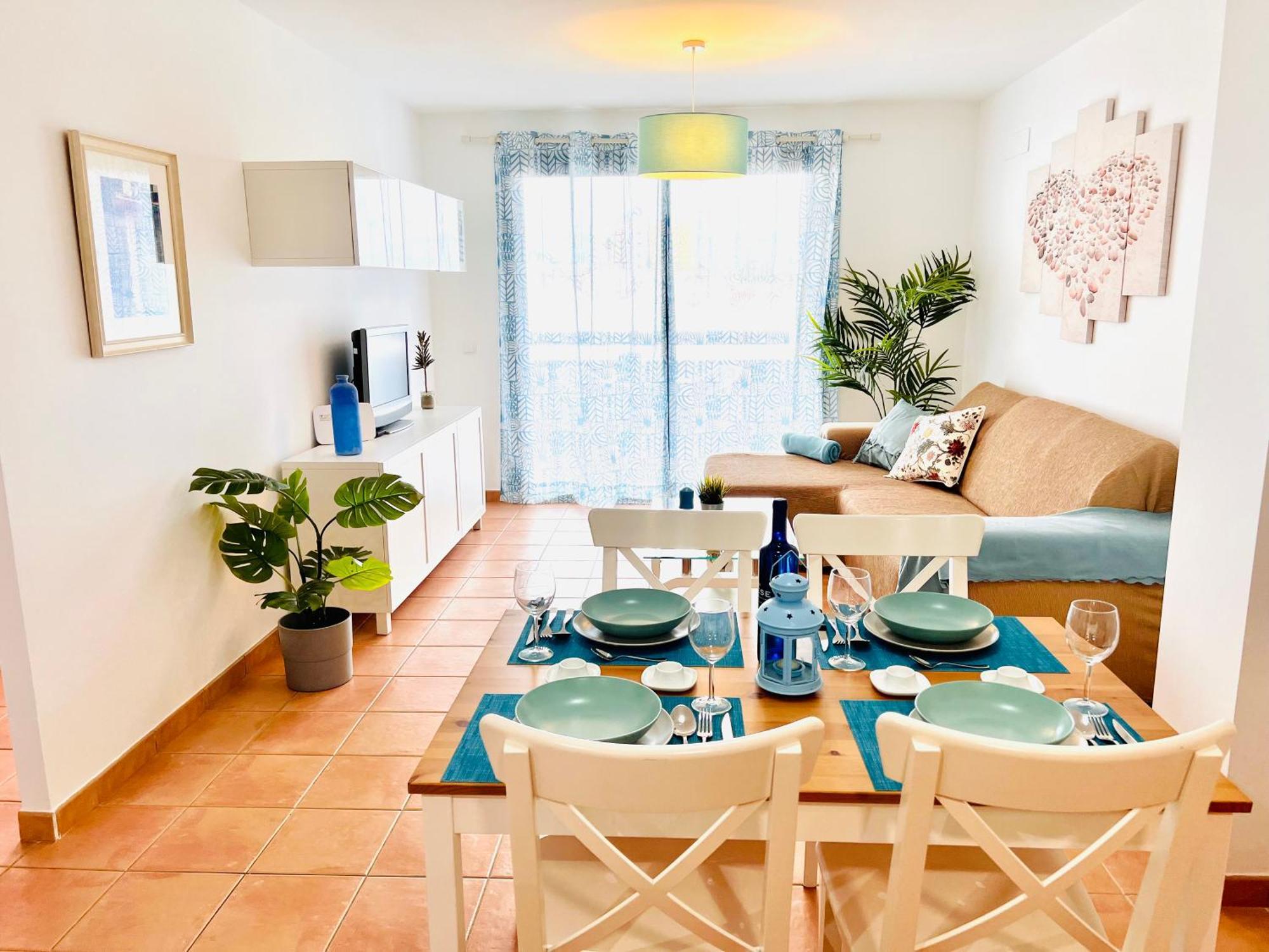 Apartamento #seaparaiso# Heated Pool,private Parking,fast Wifi
