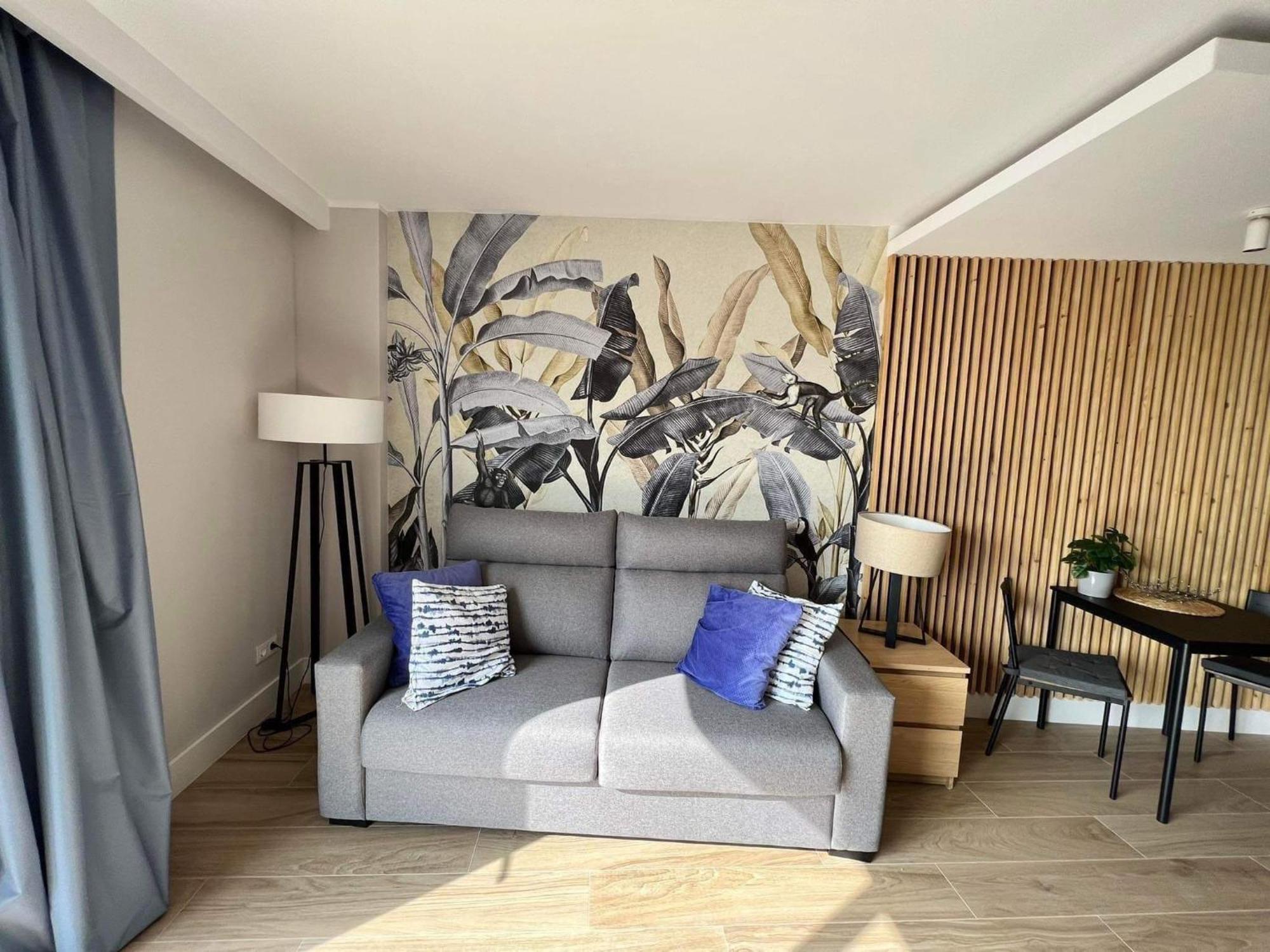 Jane Malibu Park Apartment