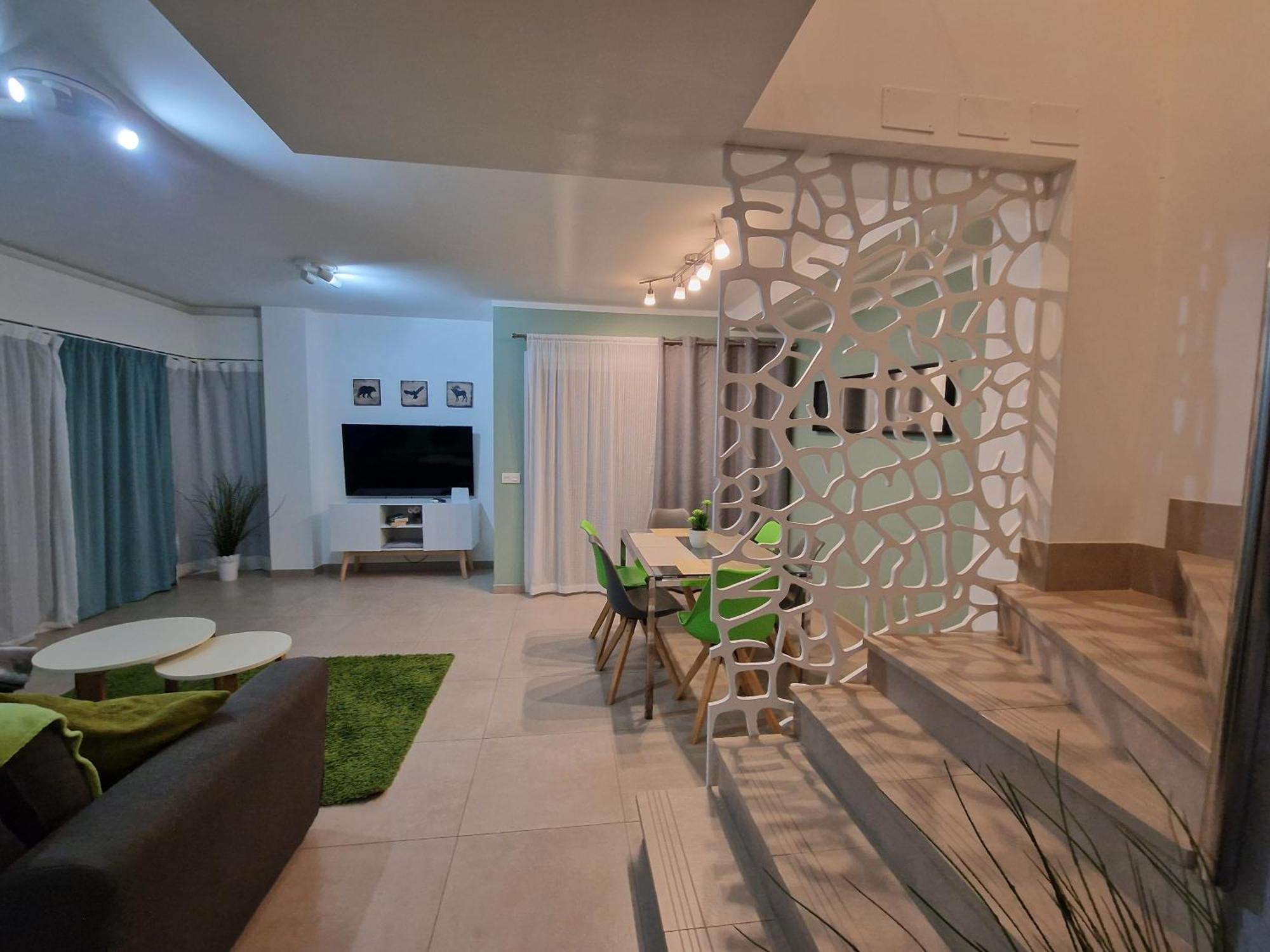 Villa Paraiso-luxury With Heated Pool