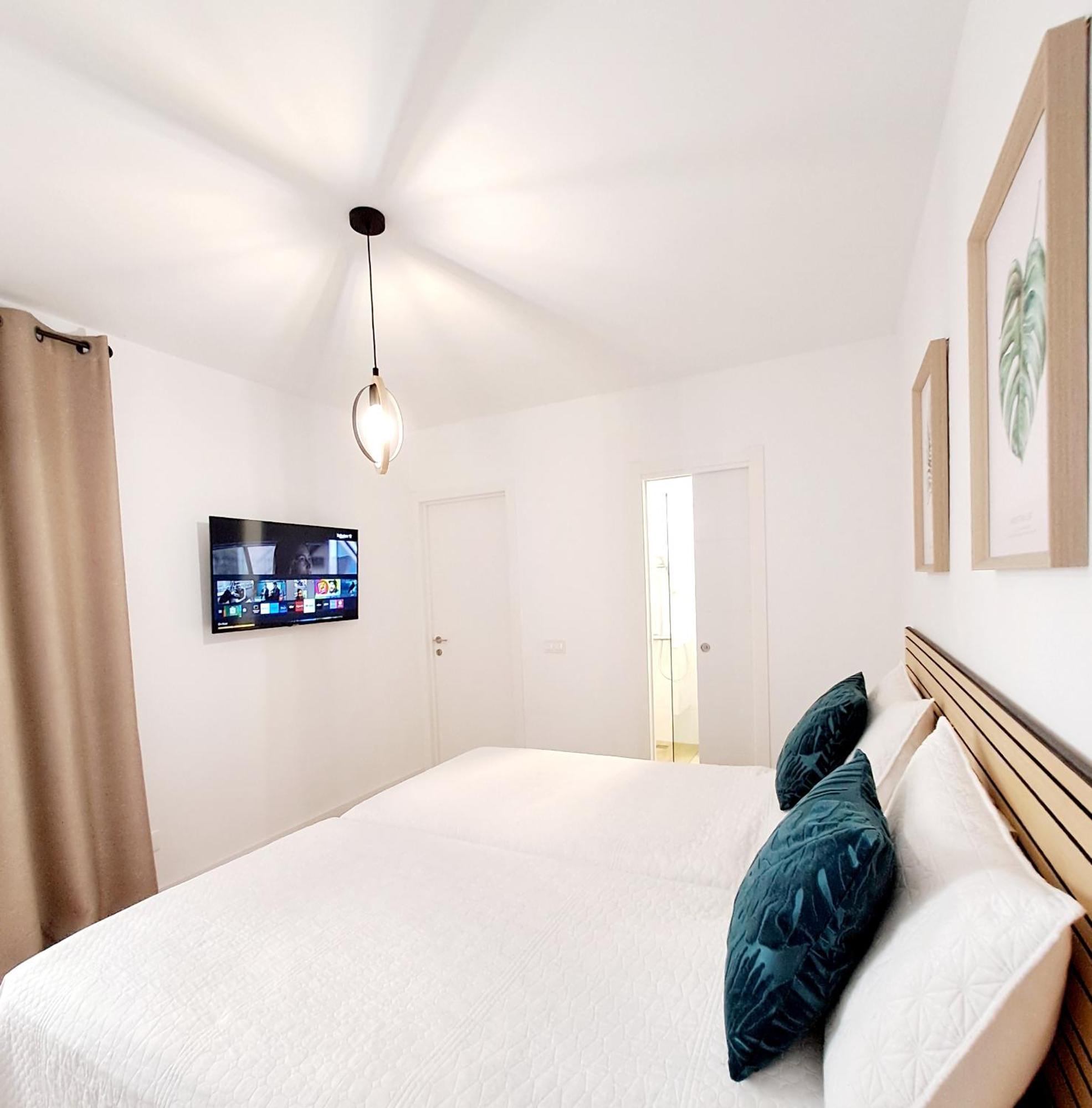 Buenavista Gigantes Marina - With Private Bathroom Apartment