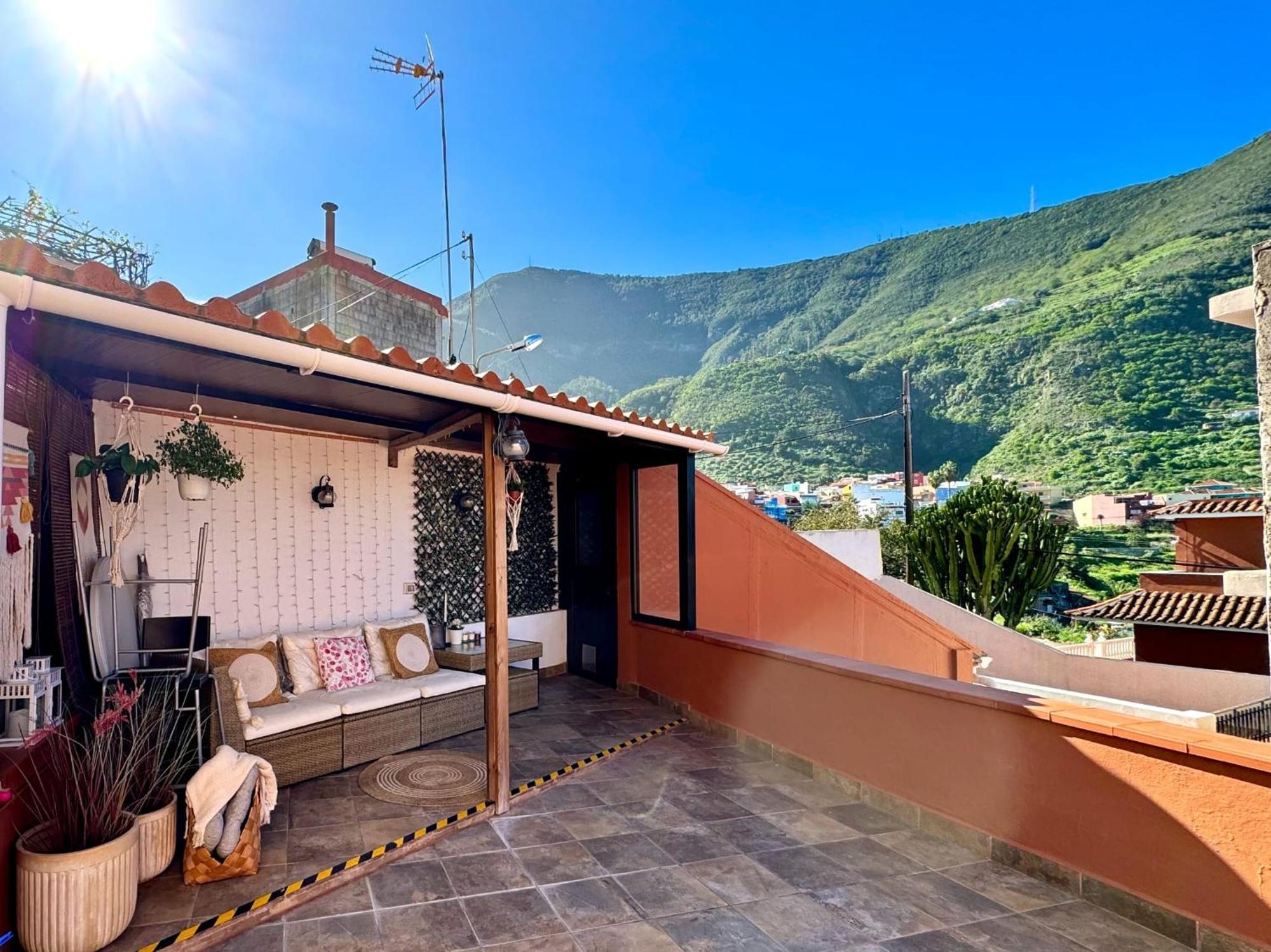 Precioso Con Terraza En Piso Superior