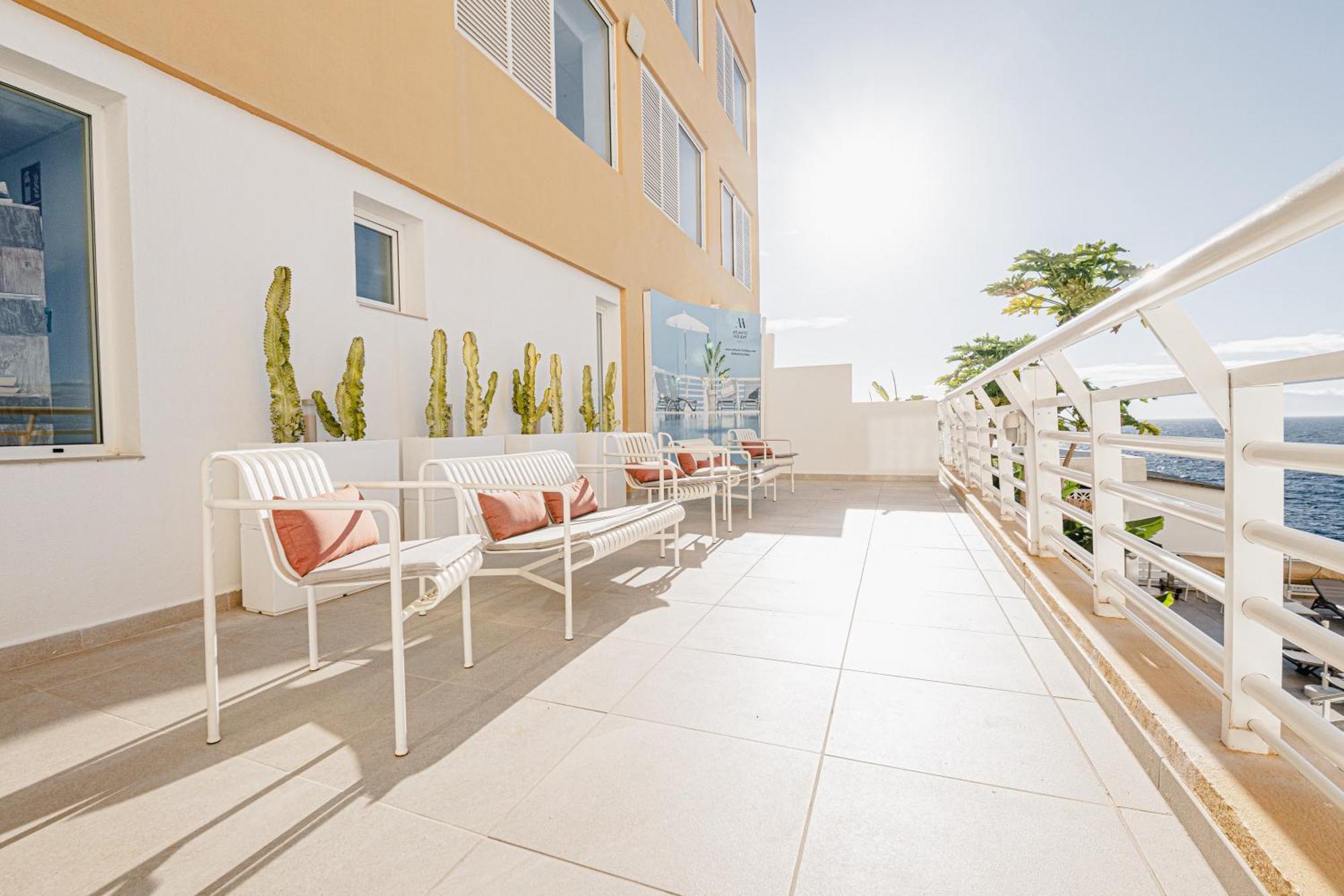 Atlantic Aparthotel 4*