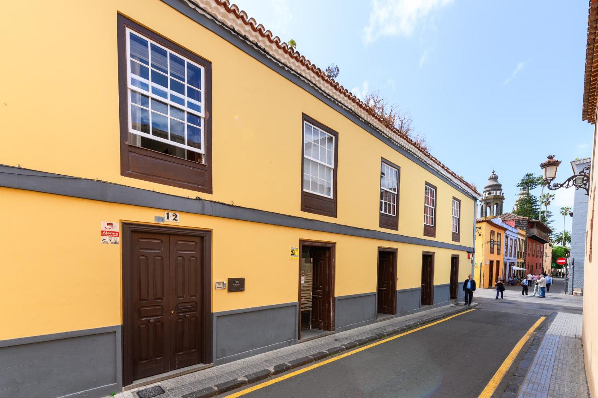 Marhaba La Laguna, En Centro Historico De