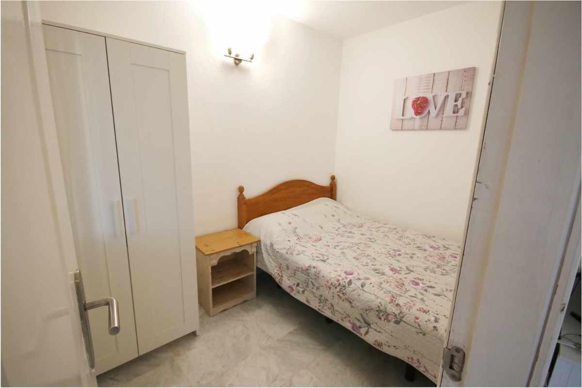 Dinastia B401 By Tenerife & Sales