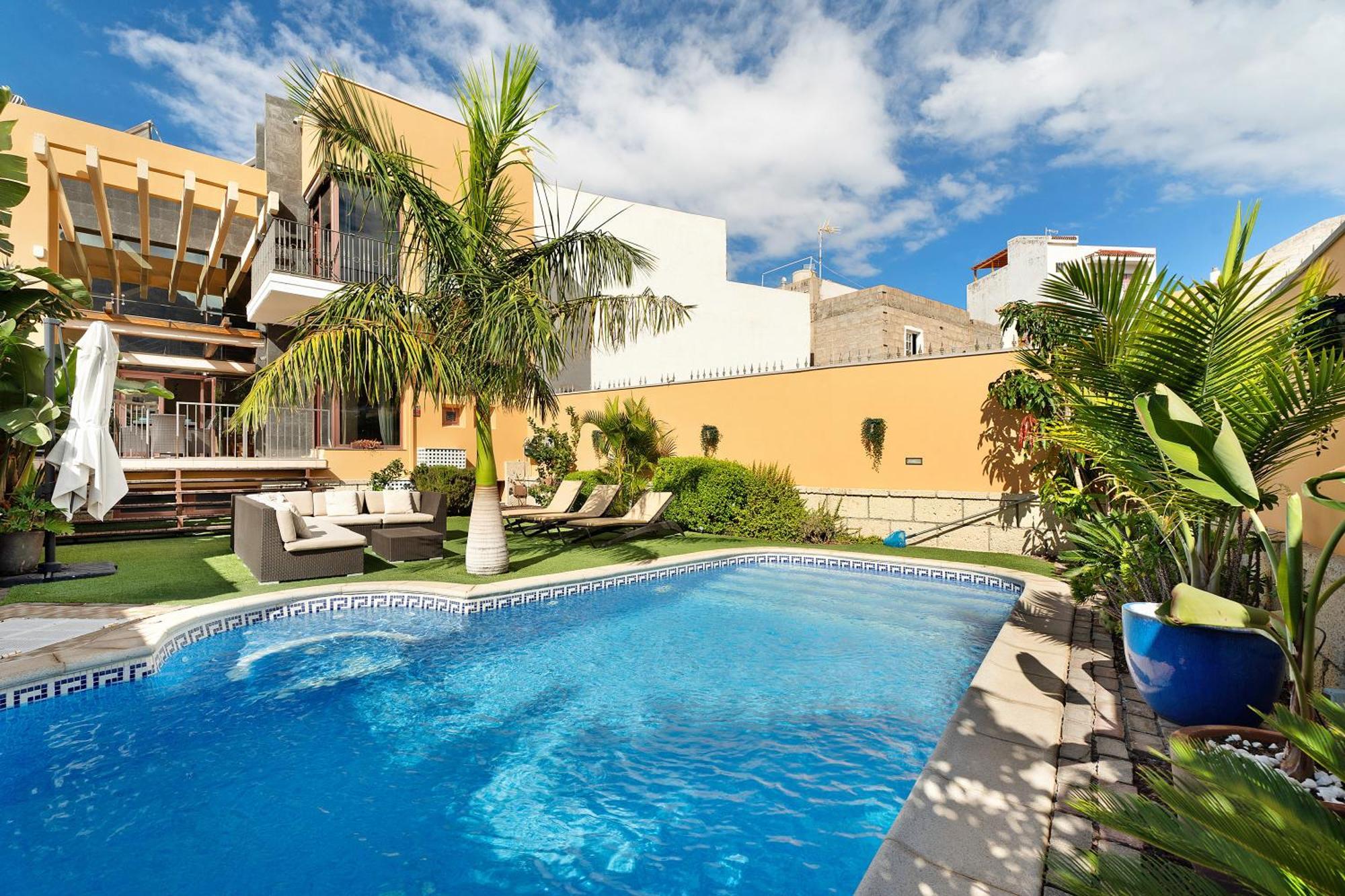 Villa Rossella By Paramount Holidays