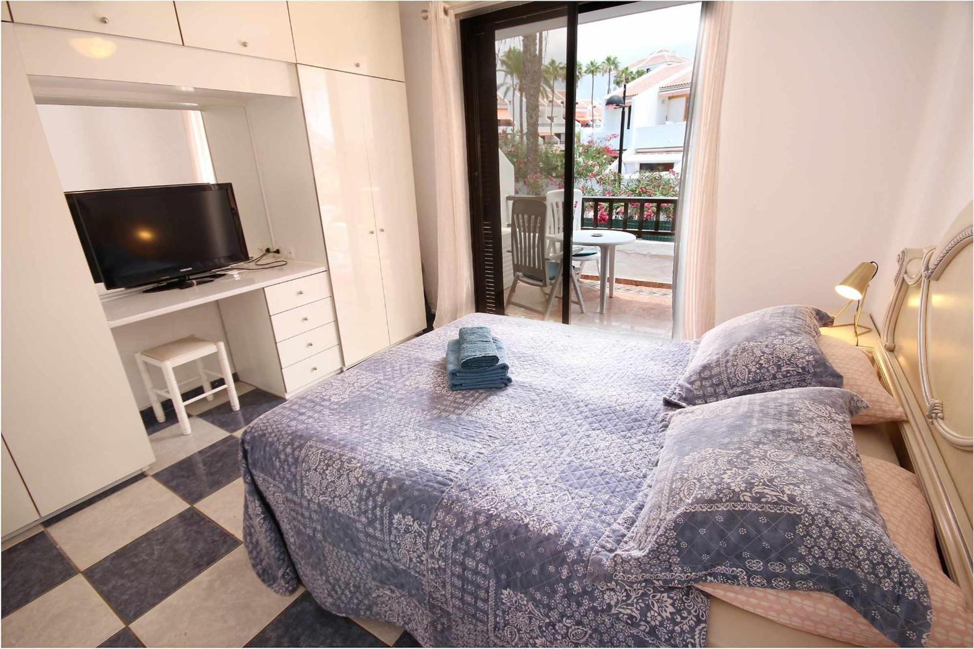 Parque Santiago I 222 By Tenerife & Sales * Playa de las Americas (Tenerife)