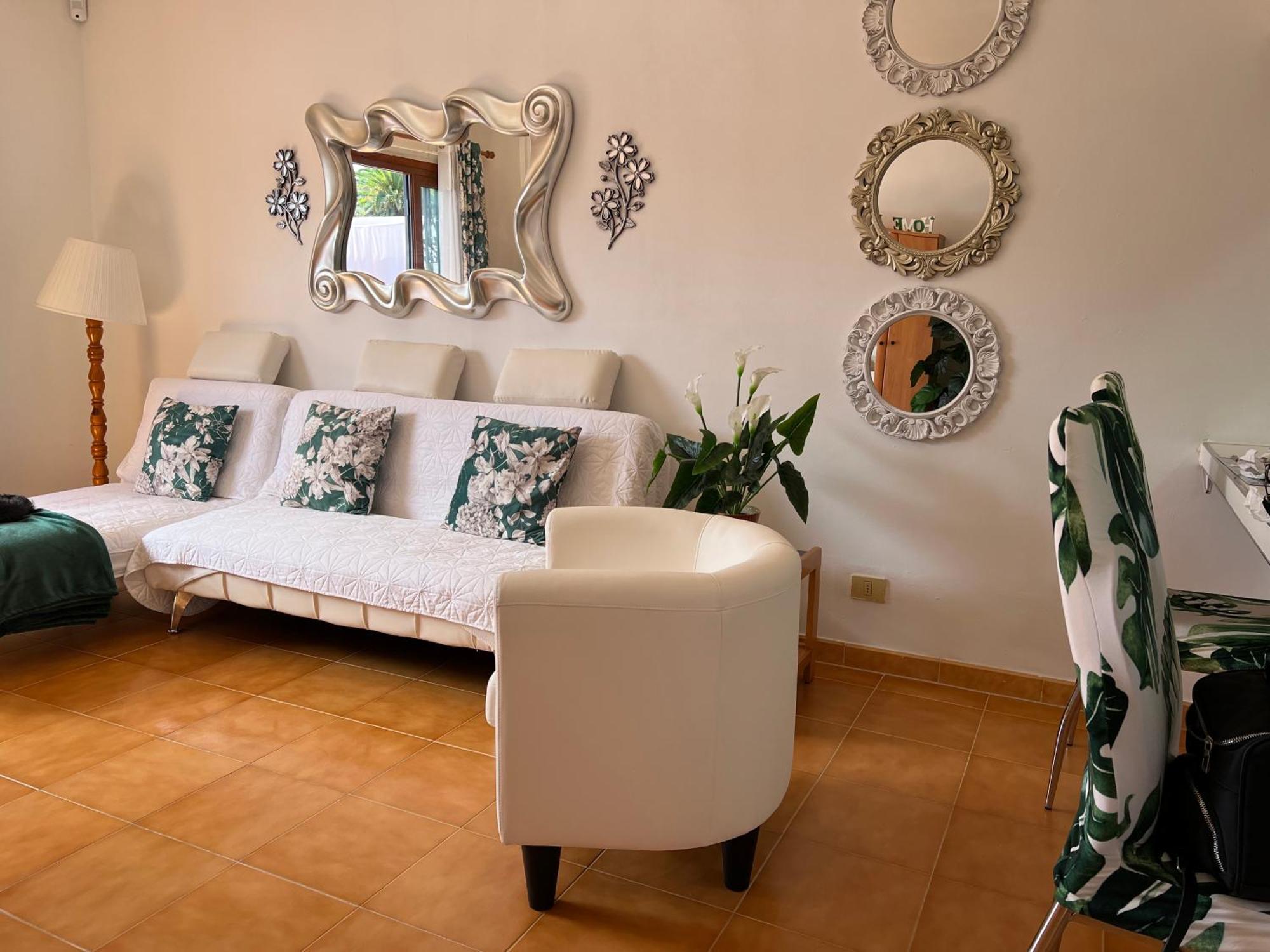 La Casita De La Piscina Costa Adeje (Tenerife)