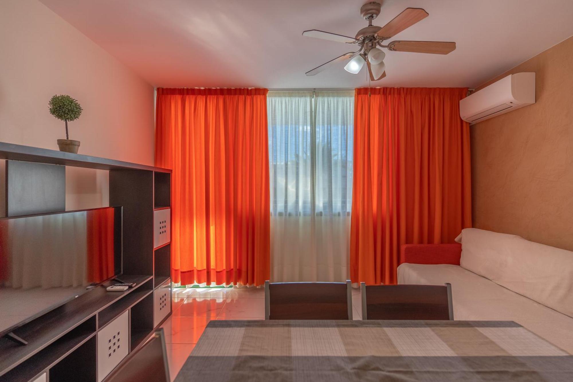 Optimist Tenerife 5* Playa de las Americas (Tenerife)