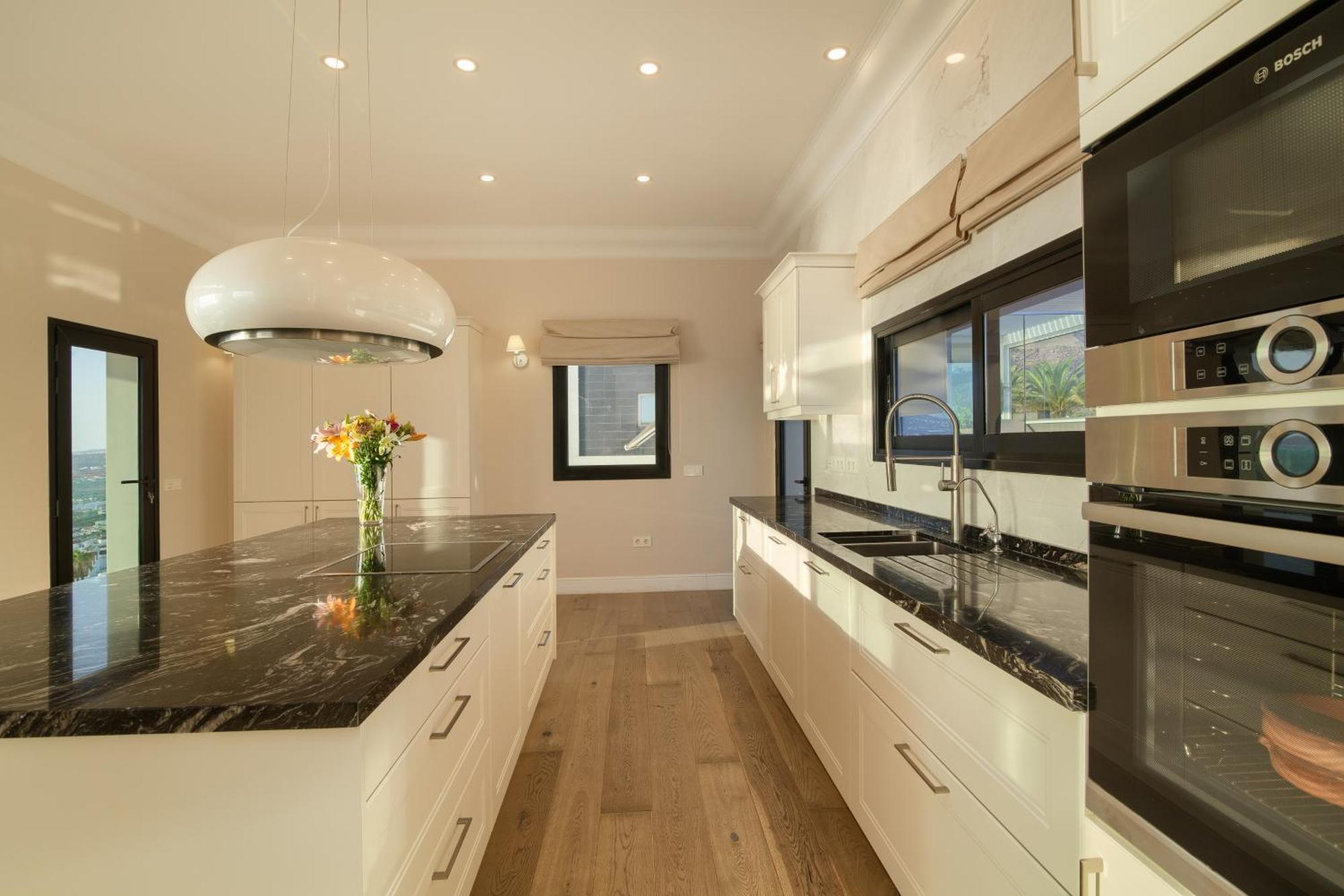 Luxury Private With Heated Pool And Amazing Ocean View *
