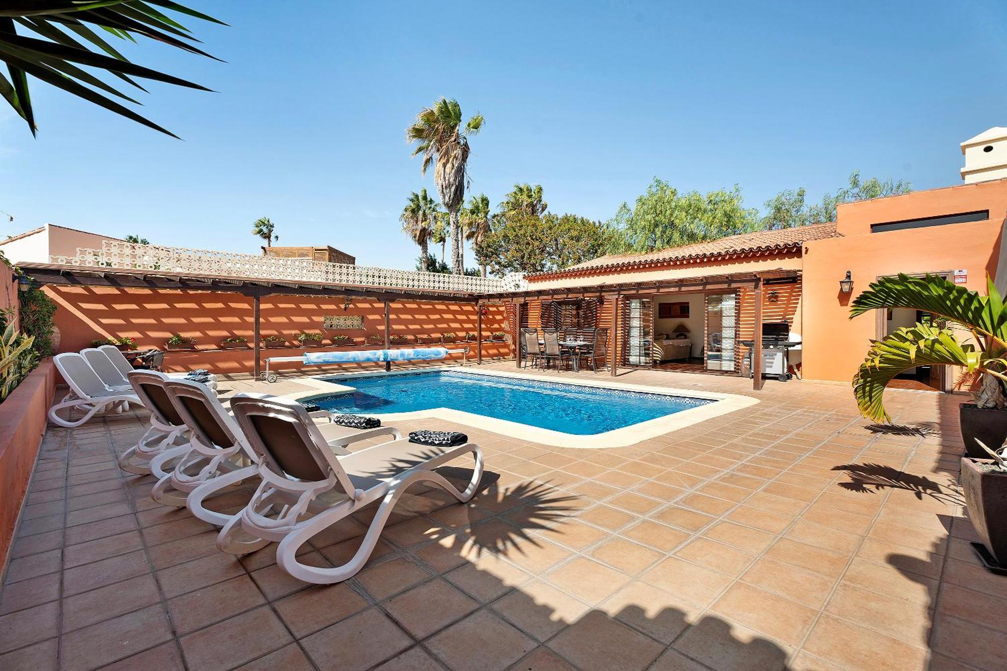 Esselle Villa San Miguel de Abona
