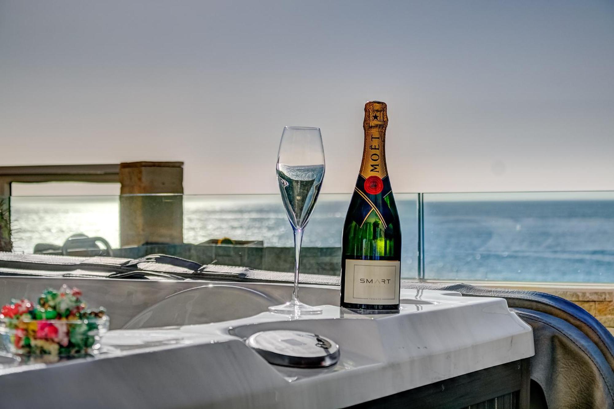 Apartment Terrace On The Sea *