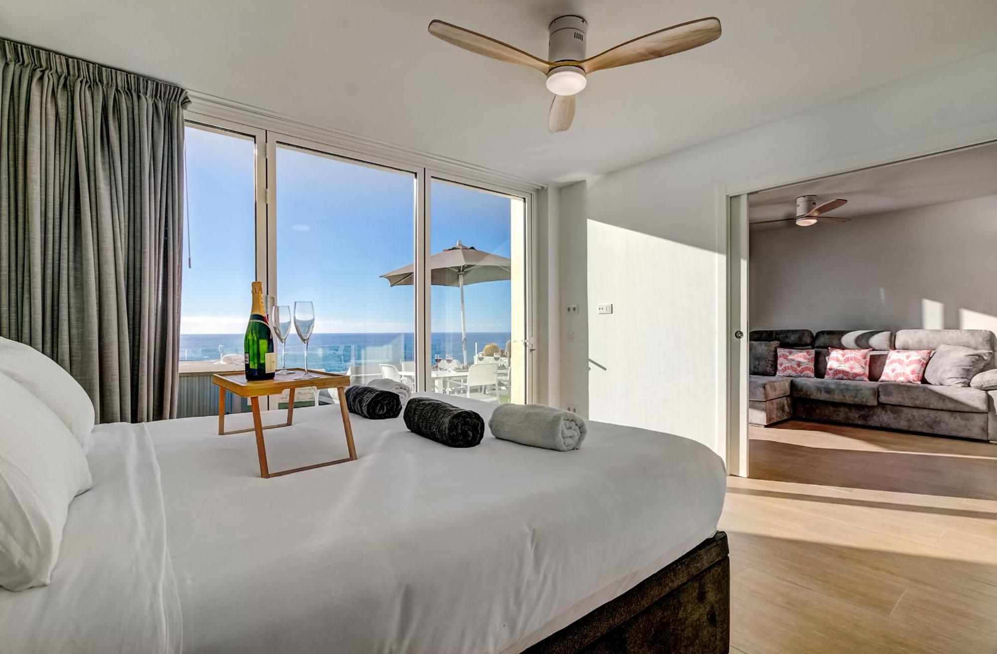 Apartment Terrace On The Sea