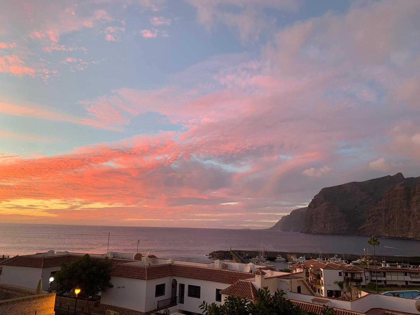Apartment Amazing View Los Gigantes & La Gomera *