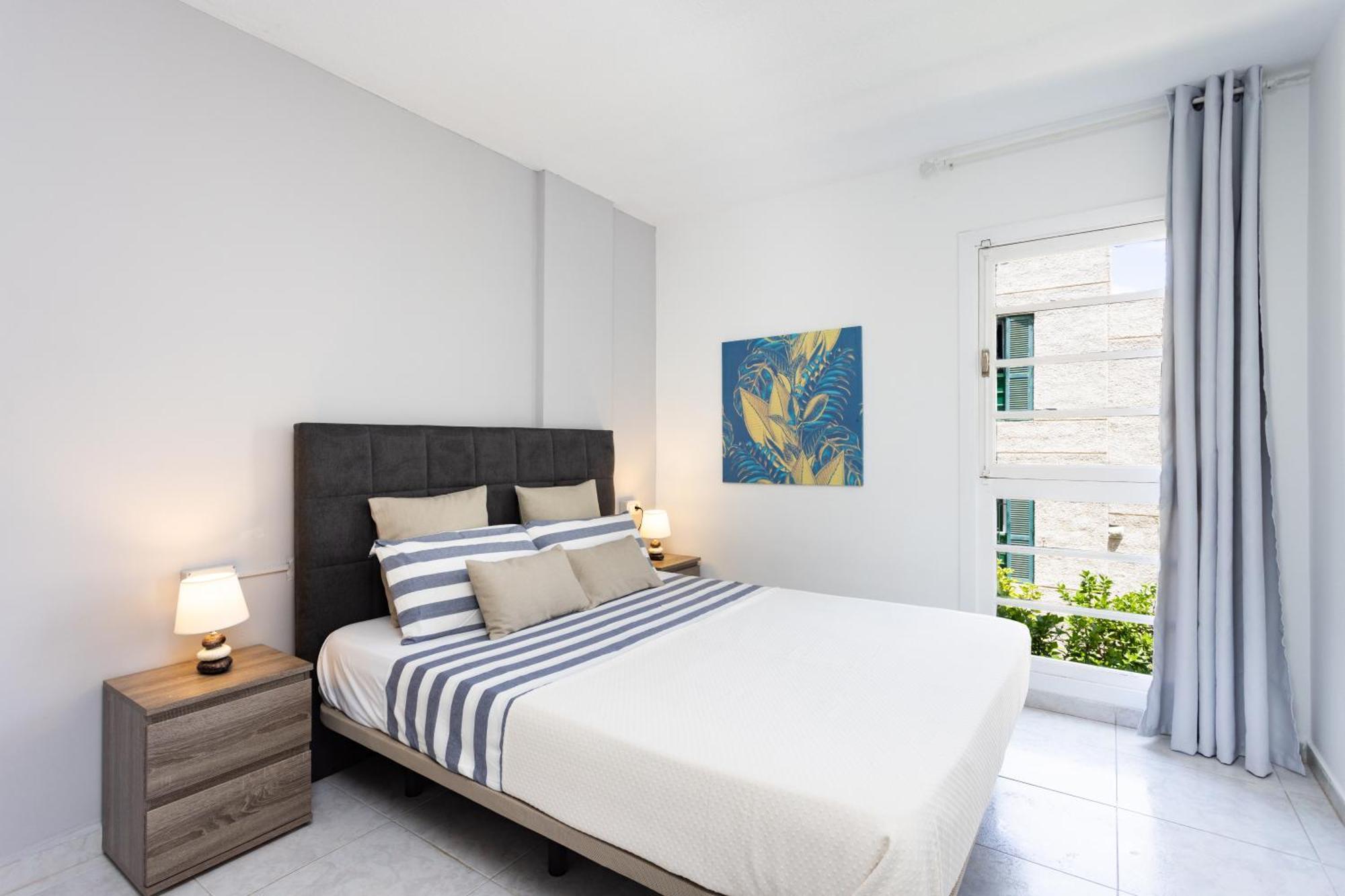 Classbnb - Three Spacious 150m From The Americas Promenade Arona (Tenerife)