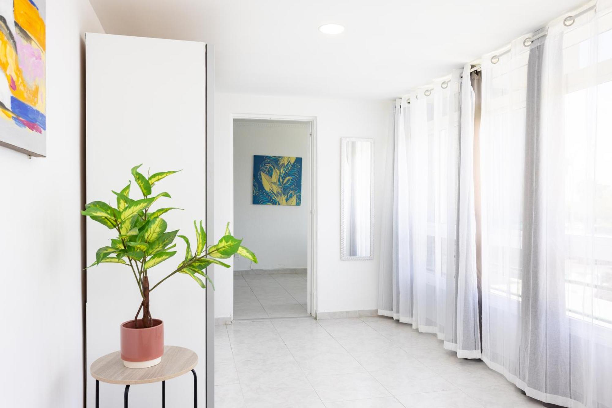 Classbnb - Three Spacious 150m From The Americas Promenade * Arona (Tenerife)