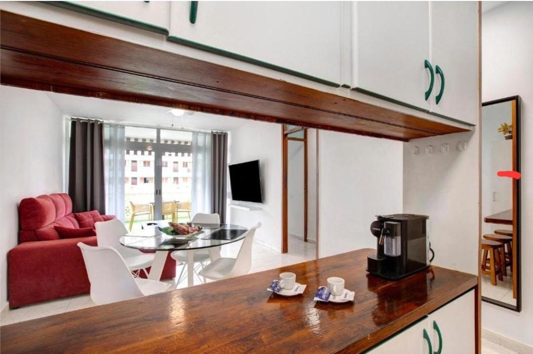 Apartamento Fayser 108 Beachfront With Direct Pool Access From Terrace