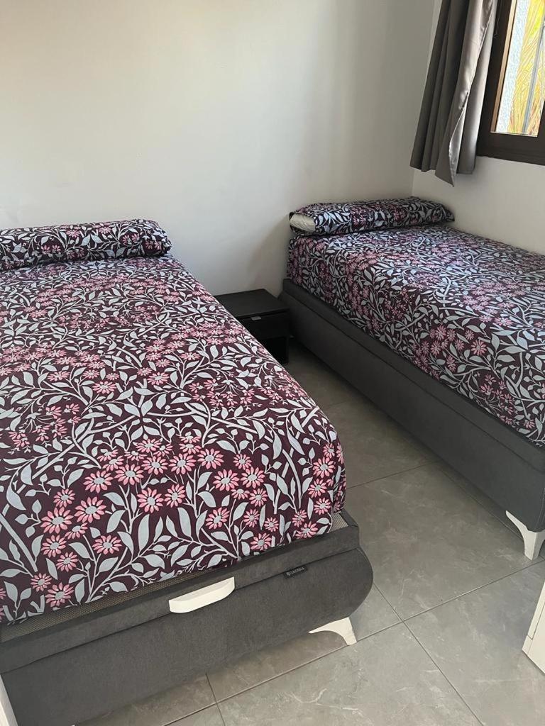 Appartement Duplex-bungalow In Playa De Americas,3 Minutes Near The Beaches In Tenerife