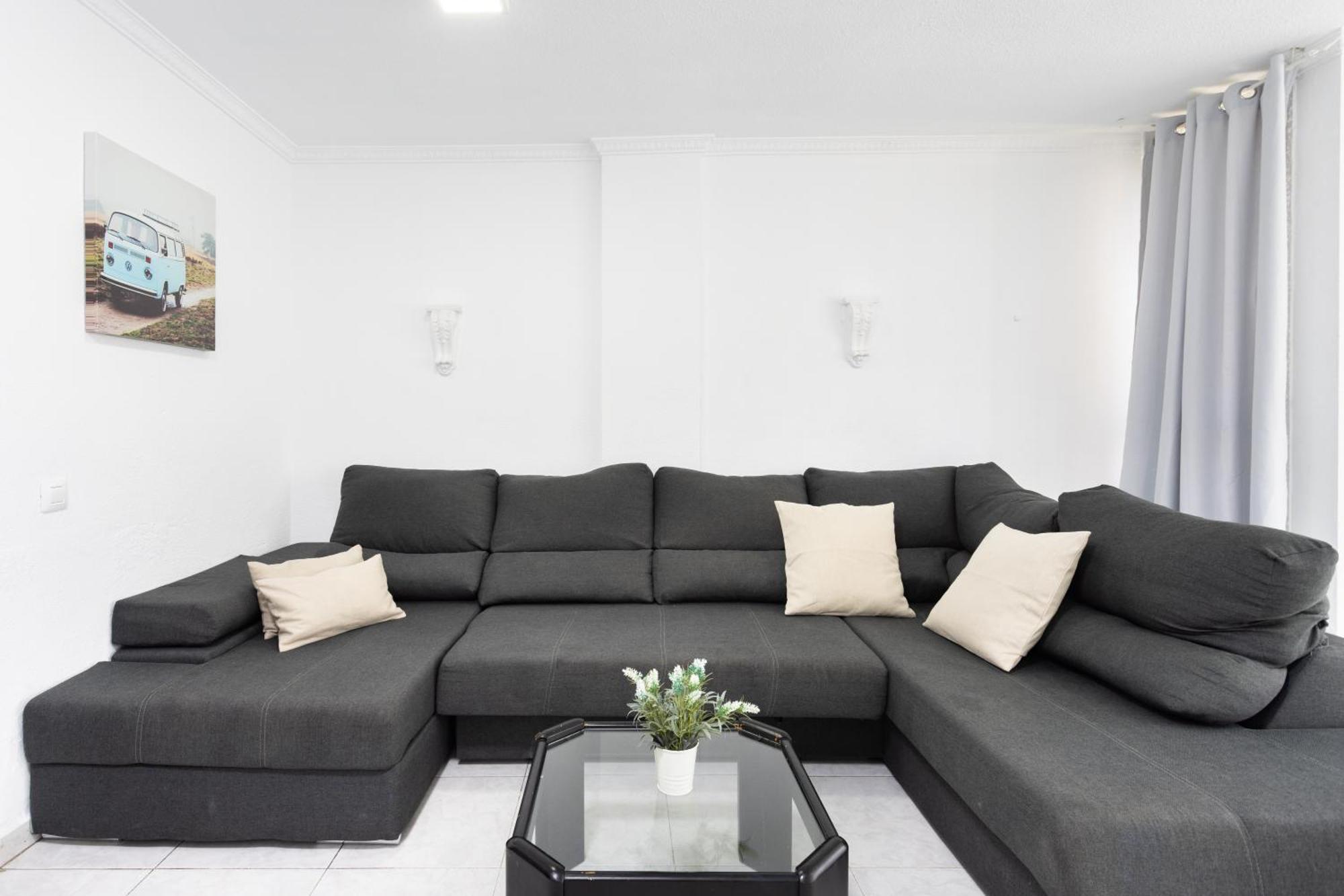 Apartment Classbnb - Three Spacious 150m From The Americas Promenade *