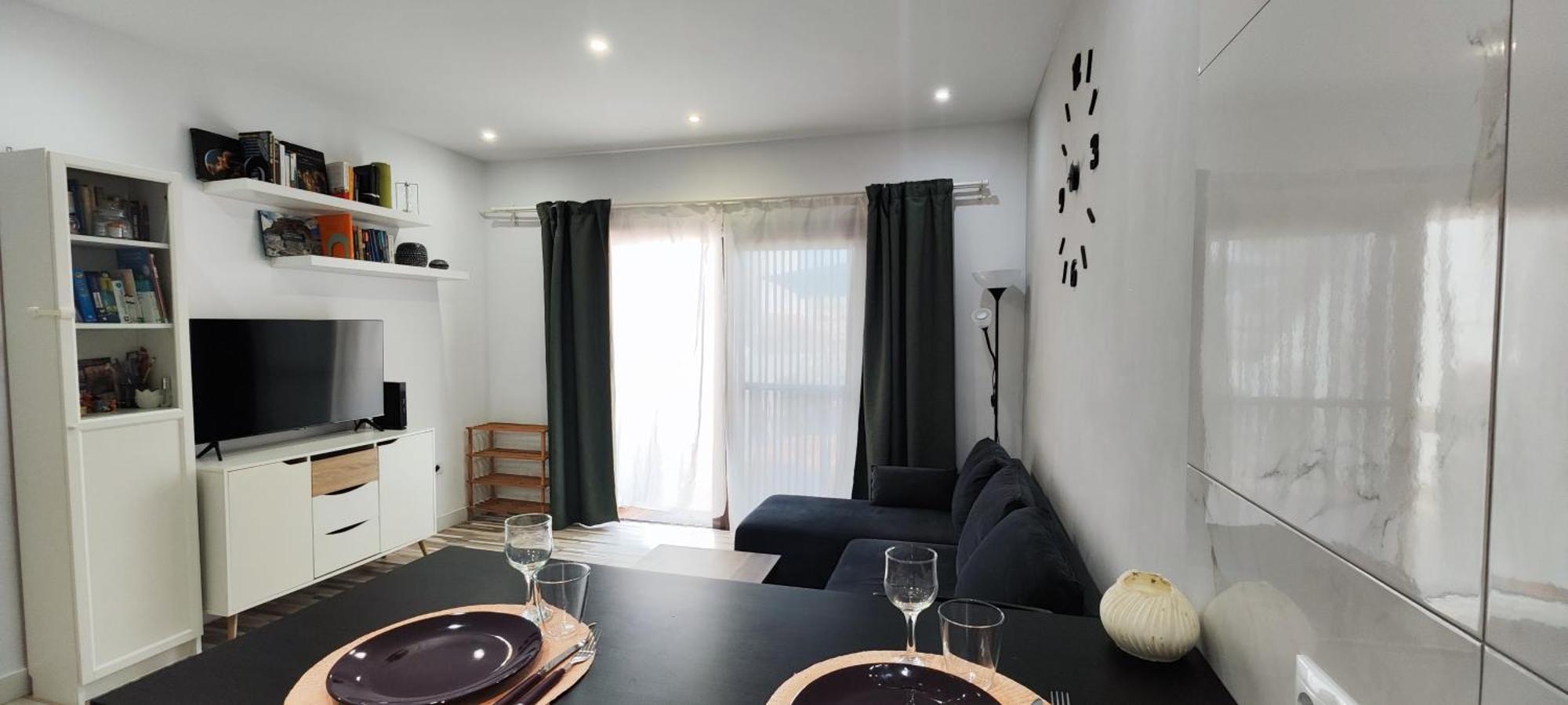 Apartment Sunny With Terrace Pool View