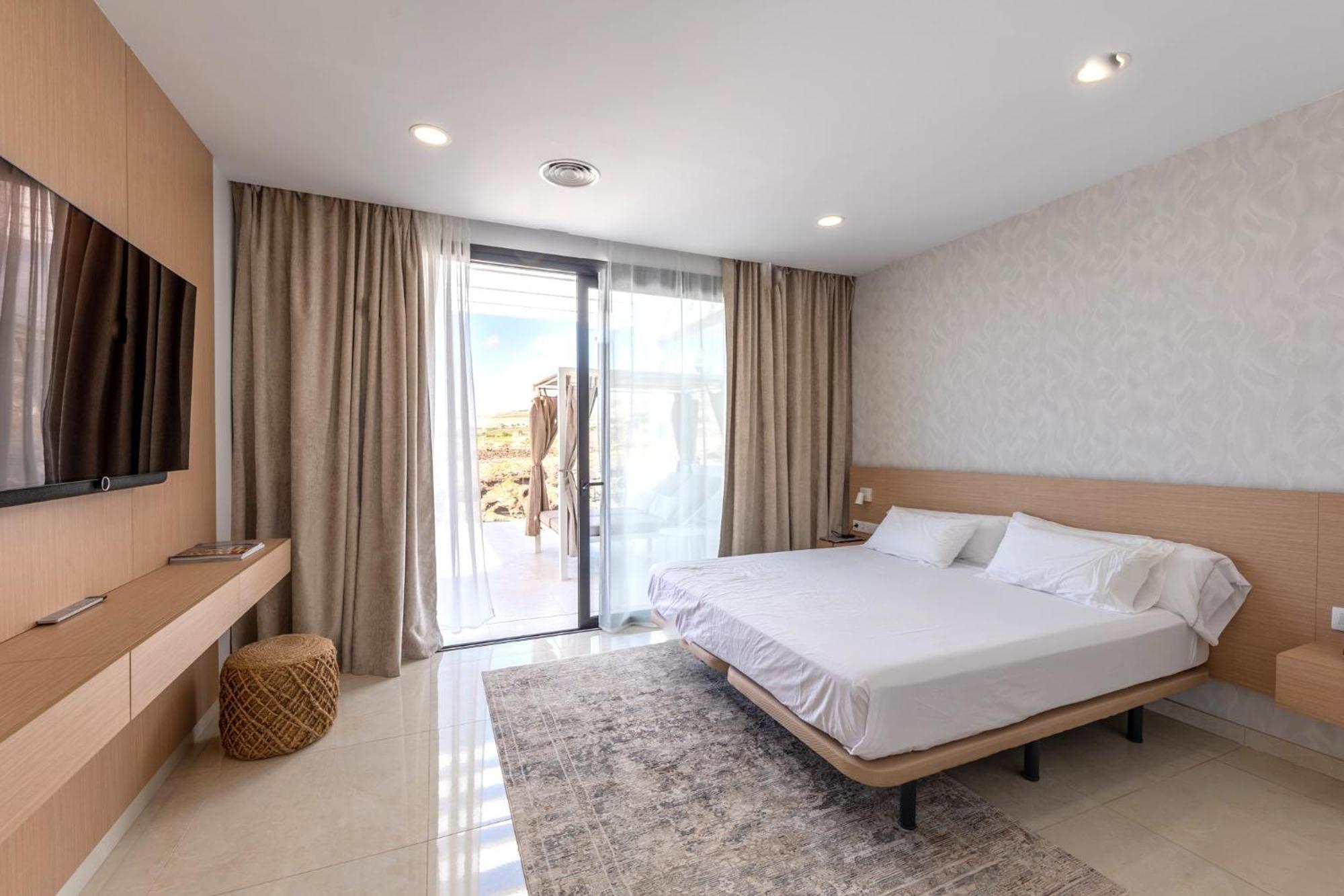Andrea, Quiet Luxury, Sunset With Sea Views Villa *