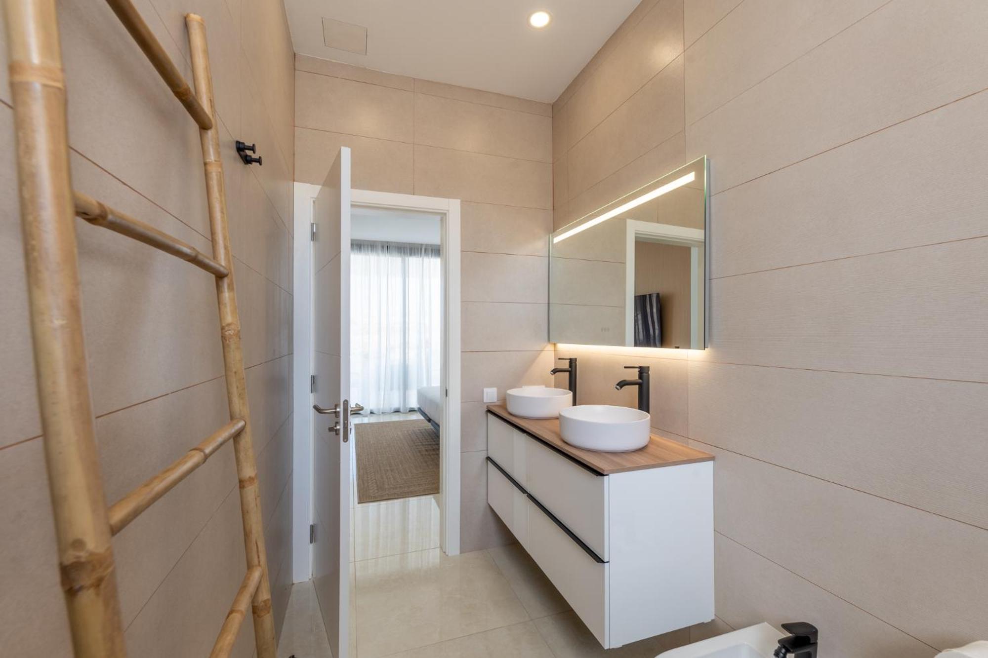 Villa Andrea, Quiet Luxury, Sunset With Sea Views *