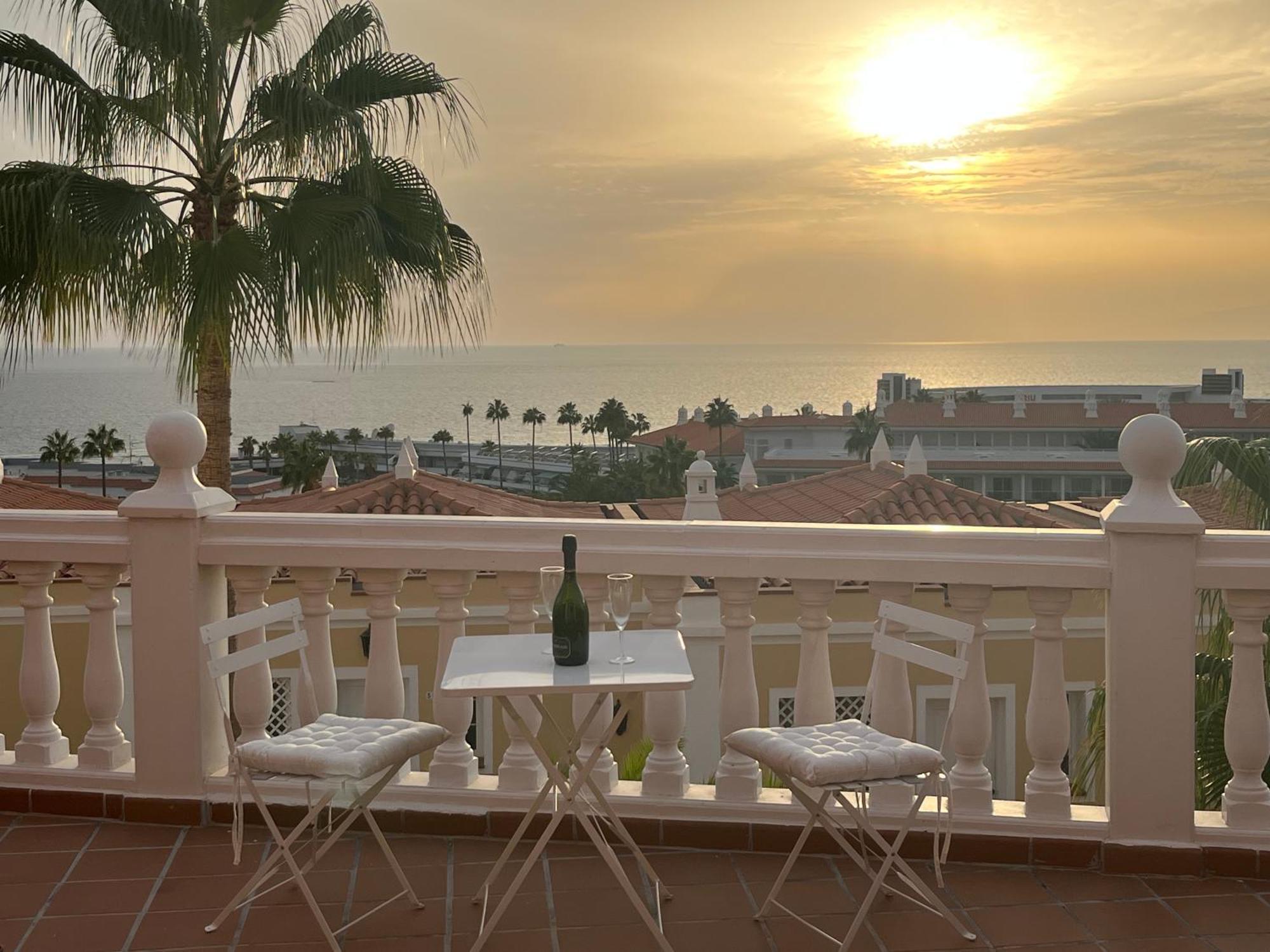 Playa Del Duque-amazing Views 2 Bedroom