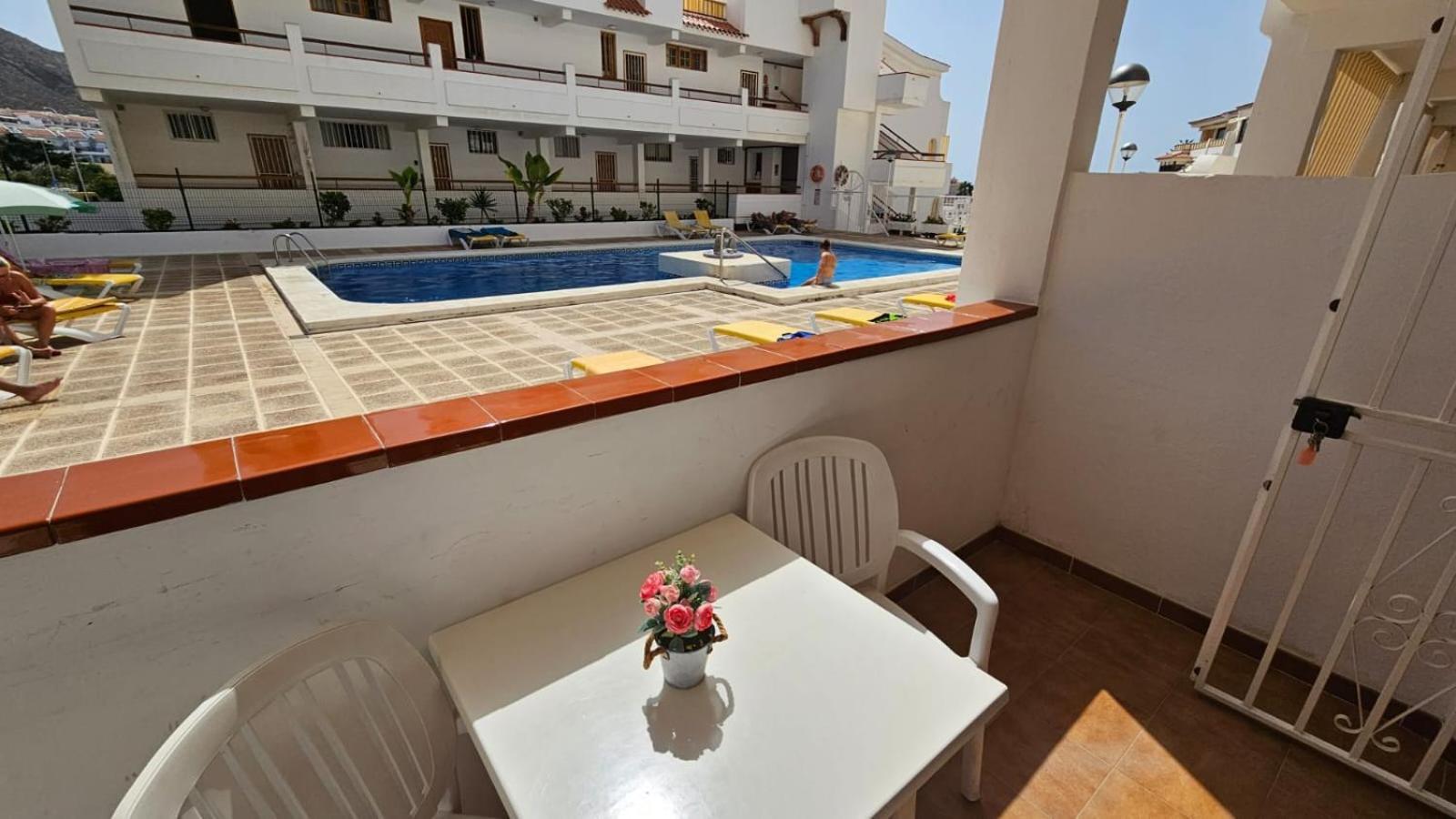 Apartment Parque Margarita, Terraza Vista Piscina *