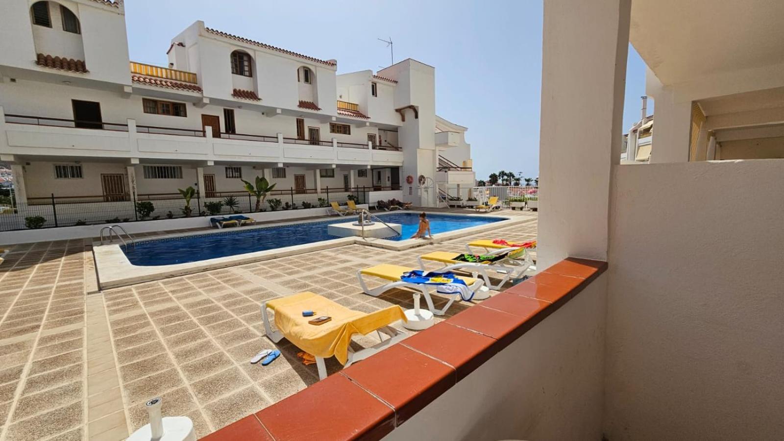 Parque Margarita, Terraza Vista Piscina Apartment